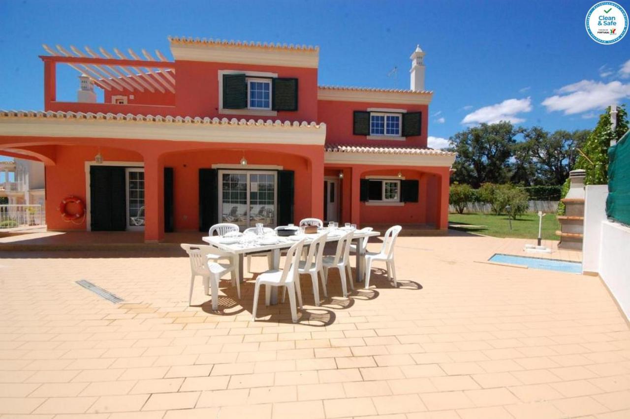 Villa Mikael - Free Wi-Fi - Aircon - Private Pool By Bedzy Albufeira Eksteriør bilde